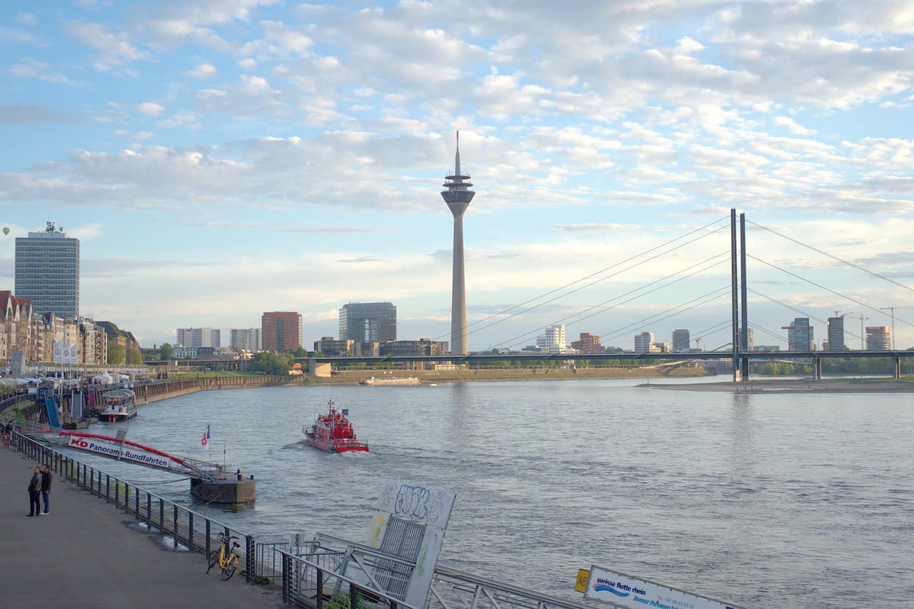 Düsseldorf Rhein-Brücke - CAD Kurse in Düsseldorf